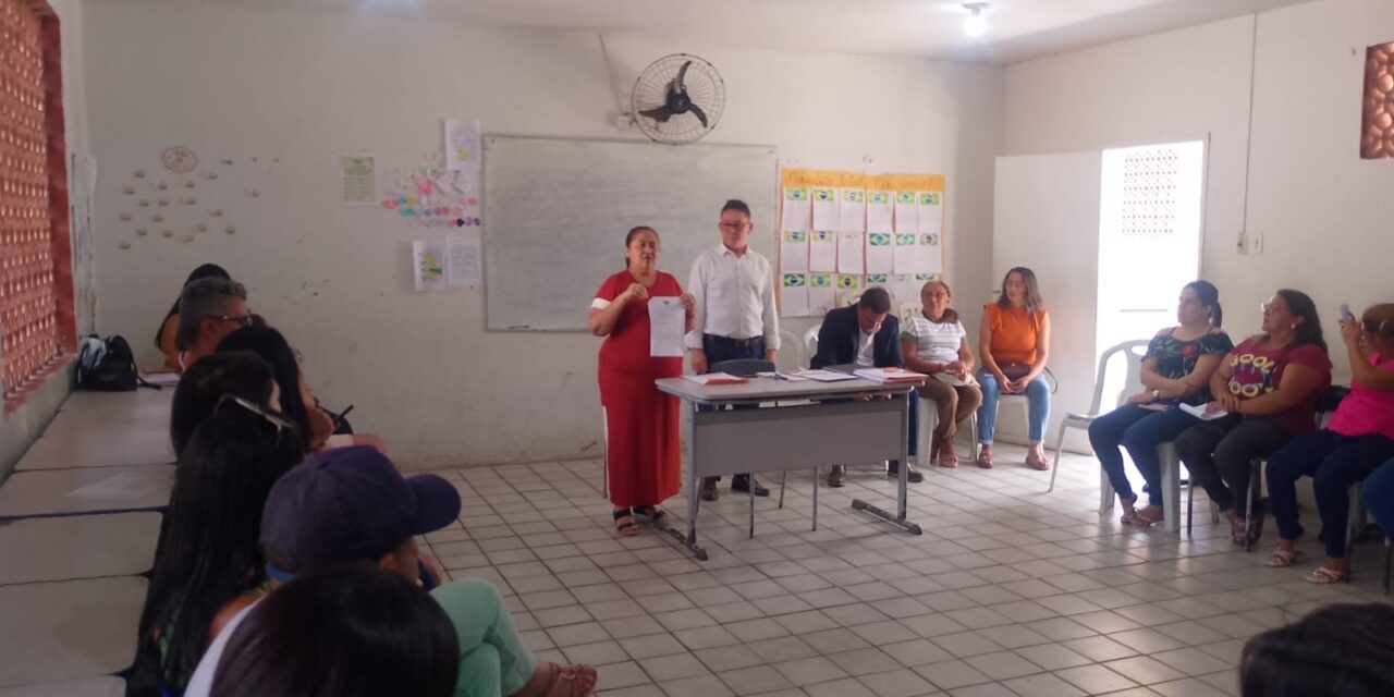 PALMÁCIA: APEOC GARANTE DECISÃO JUDICIAL FAVORÁVEL A 1/3 DE FÉRIAS SOBRE 45 DIAS