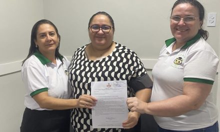 GRANJA: SINDICATO APEOC BUSCA ESCLARECIMENTOS SOBRE QUESTÕES LIGADAS AO INSS EM REUNIÃO COM SUBSECRETÁRIA DE ADMINISTRAÇÃO DO MUNICÍPIO