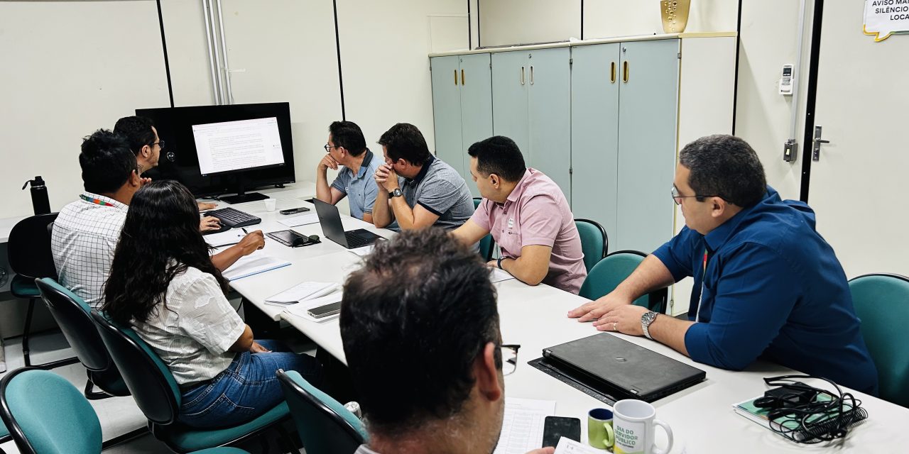 AMPLIAÇÃO DEFINITIVA DE CARGA HORÁRIA: COMISSÃO FINALIZA PROPOSTA DE EDITAL