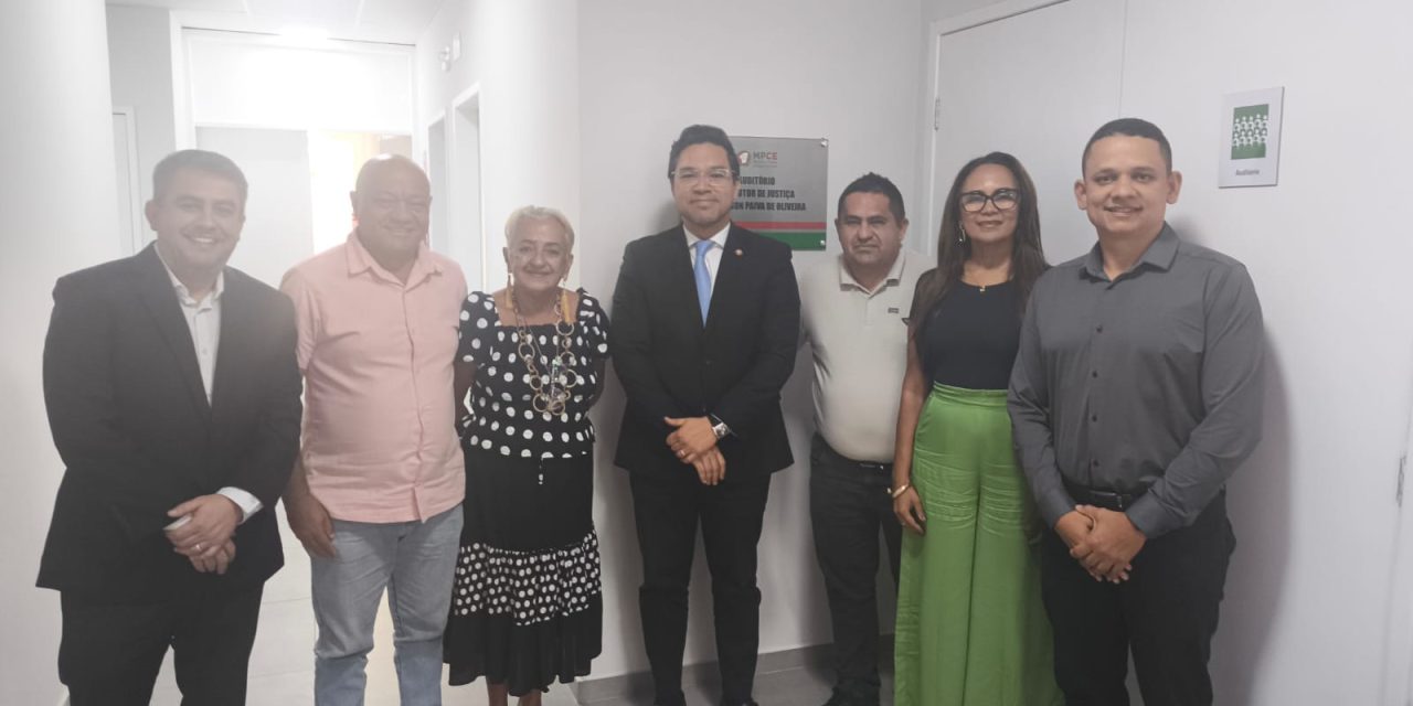 APEOC QUESTIONA USO INDEVIDO DE RECURSOS DO FUNDEB EM AUDIÊNCIA COM MPE <br><h3>Sindicato cobra transparência na gestão de fundos públicos e correção de irregularidades em Baturité</h3> 