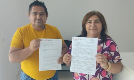 TAUÁ: SINDICATO APEOC PROTOCOLA OFÍCIOS SOBRE APOSENTADORIA E ABONO PERMANÊNCIA E PROPOSTA DE LEI ADEQUANDO O DESCONTO PREVIDENCIÁRIO PARA AFASTADOS PARA APOSENTADORIA