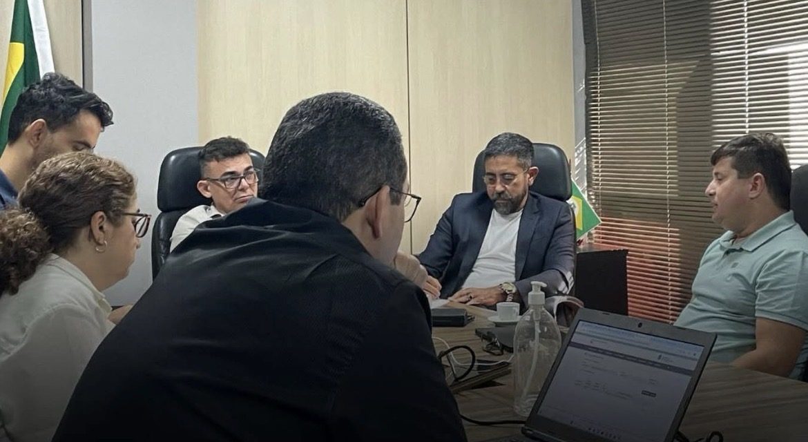 REUNIÃO DA COMISSÃO TÉCNICA APEOC X SEDUC: INICIADAS ÀS PROJEÇÕES
