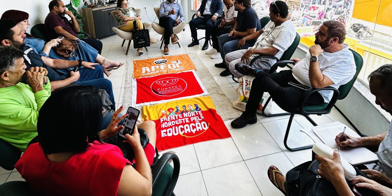 AMPLIANDO A LUTA EM DEFESA DA EDUCAÇÃO E DO SERVIÇO PÚBLICO, DA SOBERANIA E DA DEMOCRACIA
