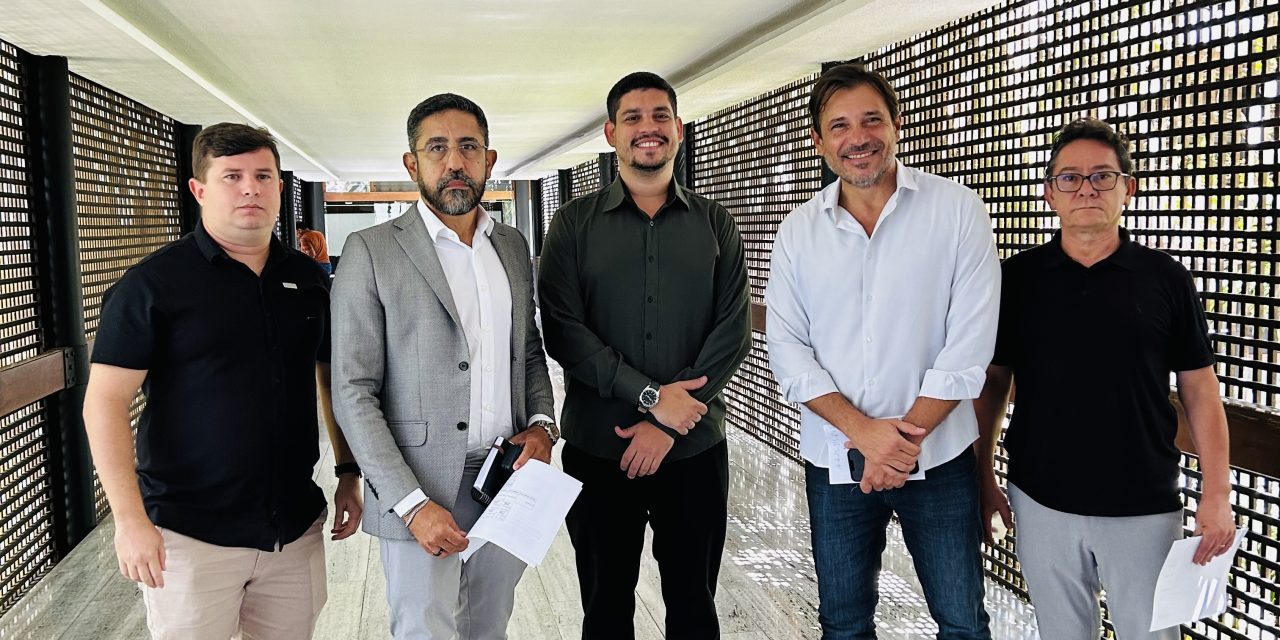SINDICATO APEOC SE REÚNE COM A ARTICULAÇÃO DO ABOLIÇÃO EM ALINHAMENTO FINAL PARA A AUDIÊNCIA COM O GOVERNADOR