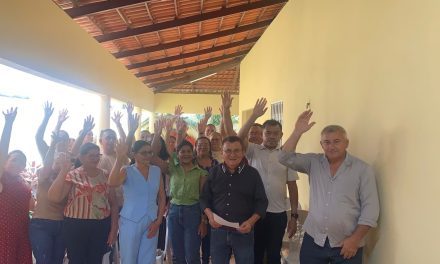 CARIDADE: RESULTADO DA NEGOCIAÇÃO QUALIFICADA, SALÁRIO ATRASADO JÁ ESTÁ NA CONTA DOS PROFESSORES, E SINDICATO APEOC ELEGE COMISSÃO MUNICIPAL PROVISÓRIA