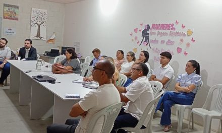 PALMÁCIA: APEOC PARTICIPA DE REUNIÃO DO CONSELHO DO FUNDEB E REFORÇA COMPROMISSO COM TRANSPARÊNCIA E VALORIZAÇÃO DA EDUCAÇÃO