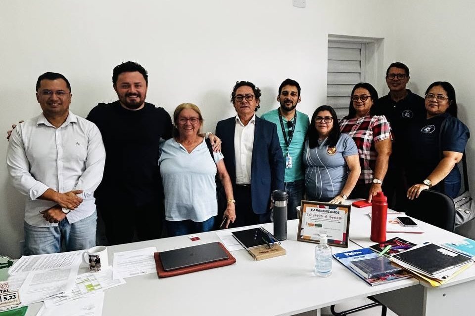 SÃO GONÇALO: SINDICATO APEOC SE REÚNE COM SECRETÁRIO DE EDUCAÇÃO PARA TRATAR DE PROGRESSÕES VERTICAL E HORIZONTAL