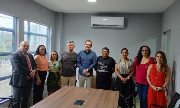 CAUCAIA: APEOC COBRA RESPOSTAS DO IPMC SOBRE DIREITOS DOS PROFESSORES READAPTADOS