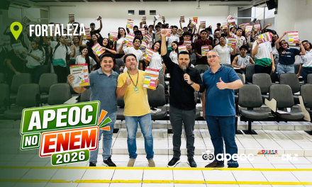 APEOC NO ENEM LEVA PALESTRA ESPECIAL A ESTUDANTES DA EEFM SÃO JOSÉ DO PICI, EM FORTALEZA