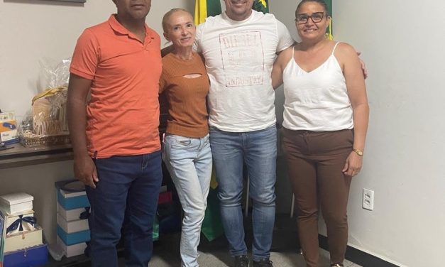 BAIXIO: SINDICATO APEOC AVANÇA NO DIÁLOGO COM A PREFEITURA EM DEFESA DA VALORIZAÇÃO DO MAGISTÉRIO